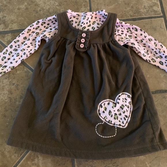 Carter's Other - Carter’s 9 month jumpers w/matching shirts (2) outfits